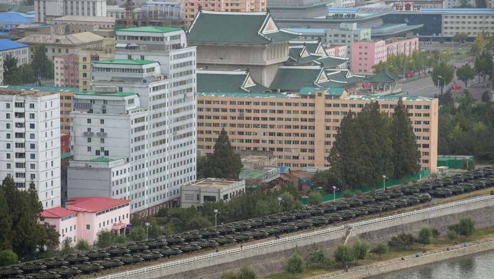 Trieu Tien se duyet binh lon nhat lich su vao chieu nay hinh anh