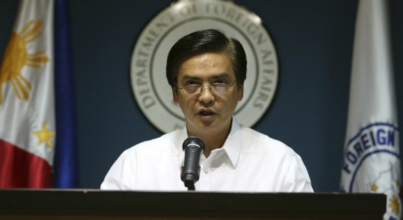 Philippines chi trich Trung Quoc xay hai dang phi phap hinh anh