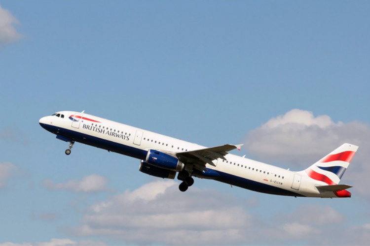 May bay Nga roi o Ai Cap thuoc dong phi co an toan cao hinh anh