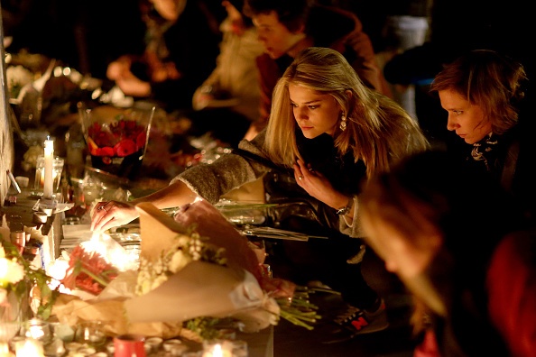 Nuoc Phap dau buon nhung manh me sau tham kich Paris hinh anh