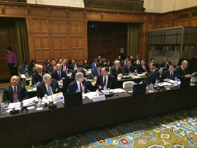 Vi sao Anh muon du khan tai toa xet xu vu kien Trung Quoc? hinh anh