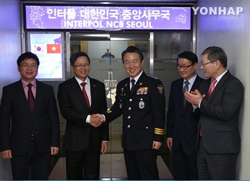 Han Quoc lap doi canh sat chuyen xu ly van de ve nguoi Viet hinh anh