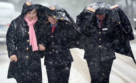 Tuyet phu trang nhieu khu vuc o Trung Quoc hinh anh