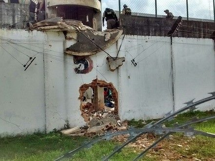 40 tu nhan Brazil vuot nguc bang thuoc no hinh anh