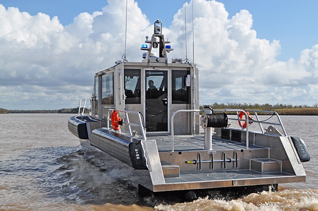 My,  Viet Nam,  tau tuan tra cao toc anh 2