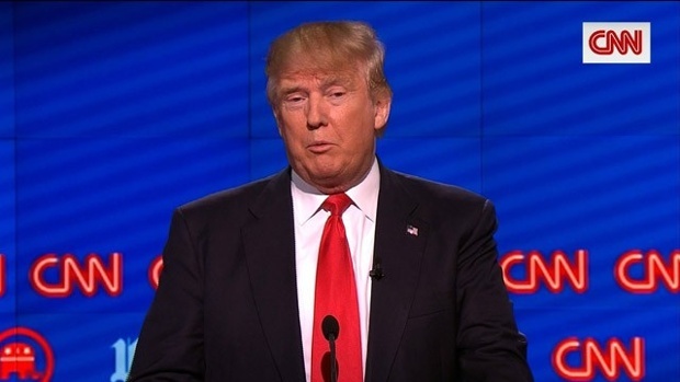 Ty phu Trump tiep tuc hung don cong kich tu doi thu hinh anh