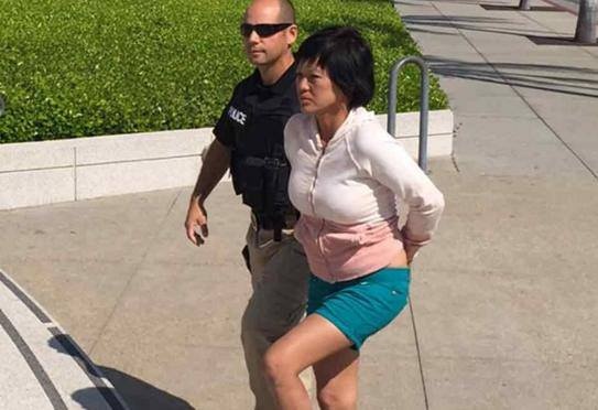 Nguoi Viet an cap tuong Phat trong chua o My hinh anh