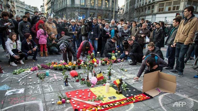 tan cong khung bo o Bi anh 1