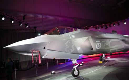 Doanh nhan Trung Quoc nhan toi danh cap bi mat quan su My hinh anh