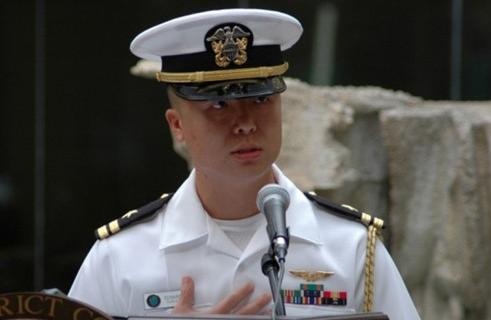 Si quan My bi cao buoc ban tin quan su cho Trung Quoc hinh anh