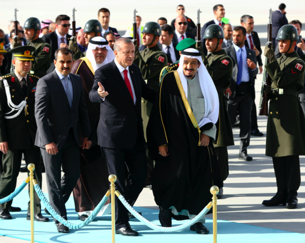 Thổ Nhĩ Kỳ đón vua Saudi Arabia bằng xe sang ảnh 1 Tho Nhi Ky don vua Saudi Arabia bang xe sang anh 1