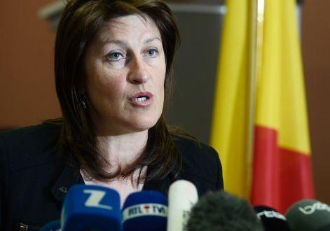 Bo truong Giao thong Bi tu chuc vi vu khung bo Brussels hinh anh