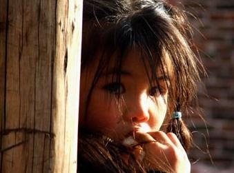 Bi kich cua 'nhung dua tre bi bo lai' o Trung Quoc hinh anh