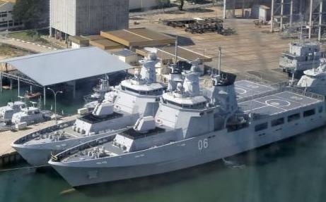 Tau chien Viet Nam tham gia tap tran ADMM+ hinh anh