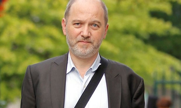 hành vi quấy rối ở chính trường Pháp ảnh 1 hanh vi quay roi o chinh truong Phap anh 1