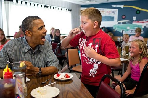 khoảnh khắc đời thường của obama ảnh 11 khoanh khac doi thuong cua obama anh 11