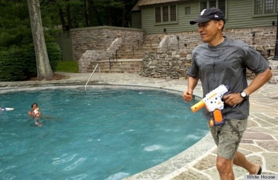 khoảnh khắc đời thường của obama ảnh 8 khoanh khac doi thuong cua obama anh 8