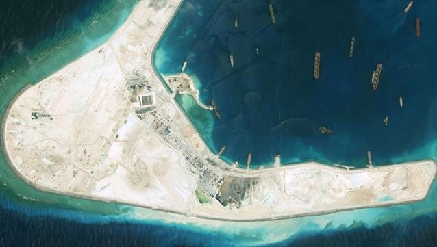 Trung Quoc thuc ep Philippines rut don kien hinh anh