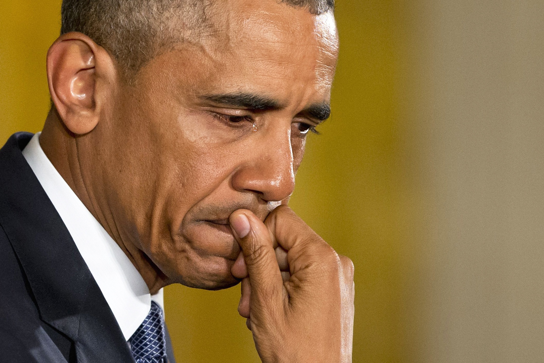 Obama phản ứng trước các vụ xả súng Mỹ ảnh 6 Obama phan ung truoc cac vu xa sung My anh 6