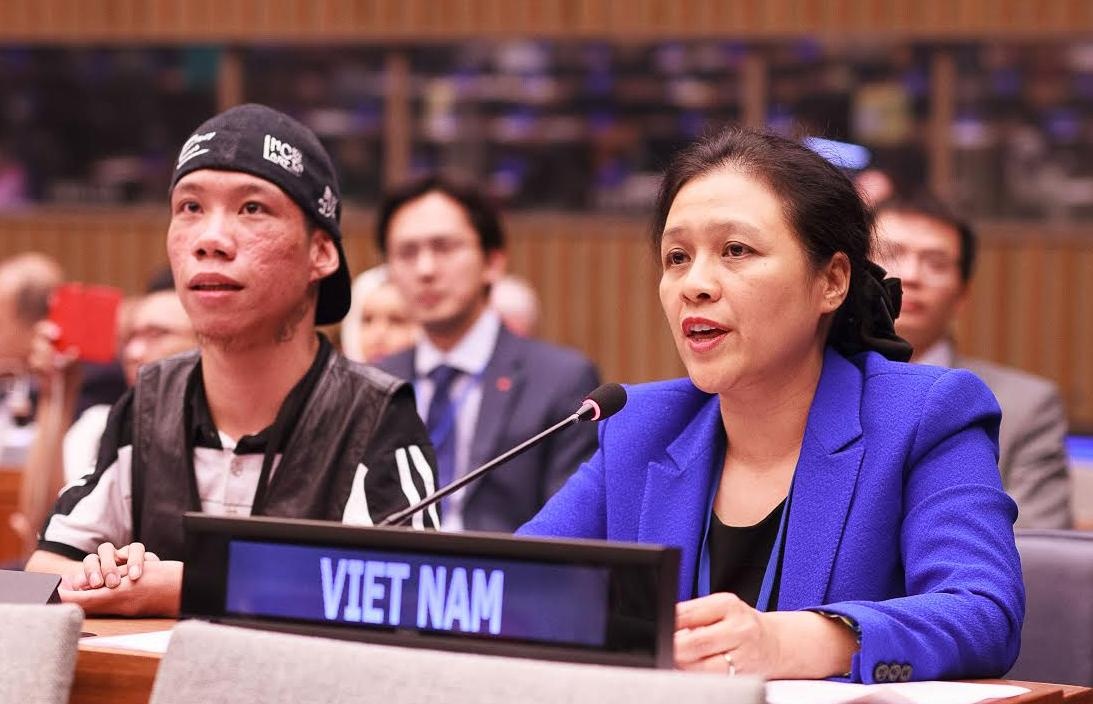 Nan nhan Da cam VN lan dau toi doi thoai cua Lien Hop Quoc hinh anh