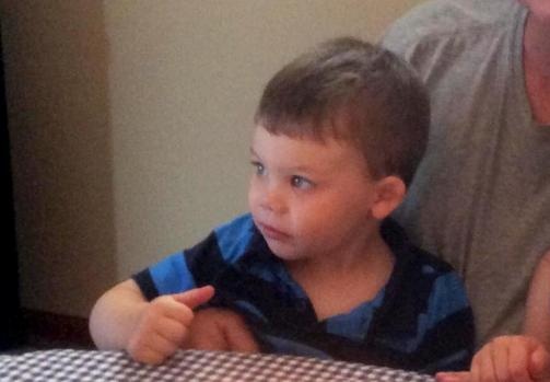 vot thi the be trai bi ca sau loi xuong ho anh 1