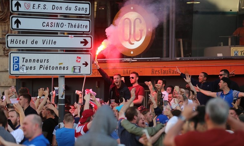 bạo loạn tại Euro 2016 ảnh 1 bao loan tai Euro 2016 anh 1