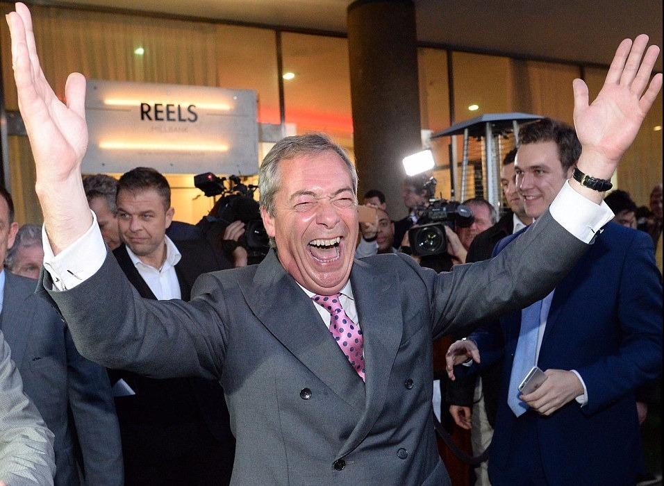 Anh chon roi EU: Ke cuoi, nguoi khoc hinh anh