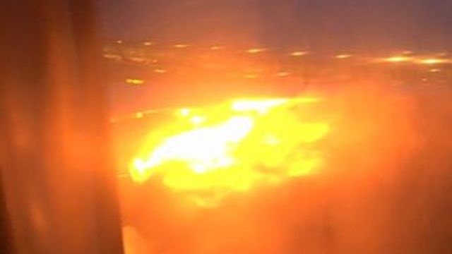 May bay Singapore boc chay hinh anh