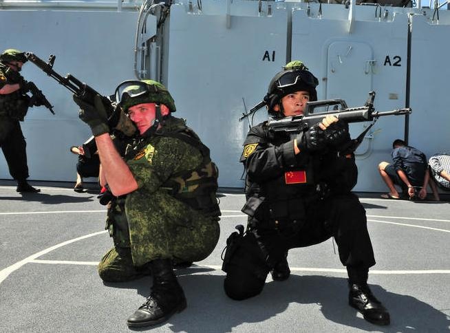 Nga, Trung tap tran chien thuat chong khung bo quy mo lon hinh anh