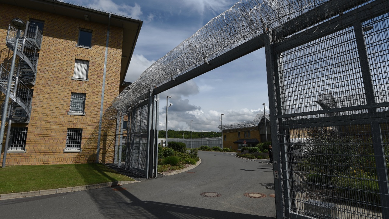 Duc bat giu nghi pham Hoi giao am muu danh bom canh sat hinh anh