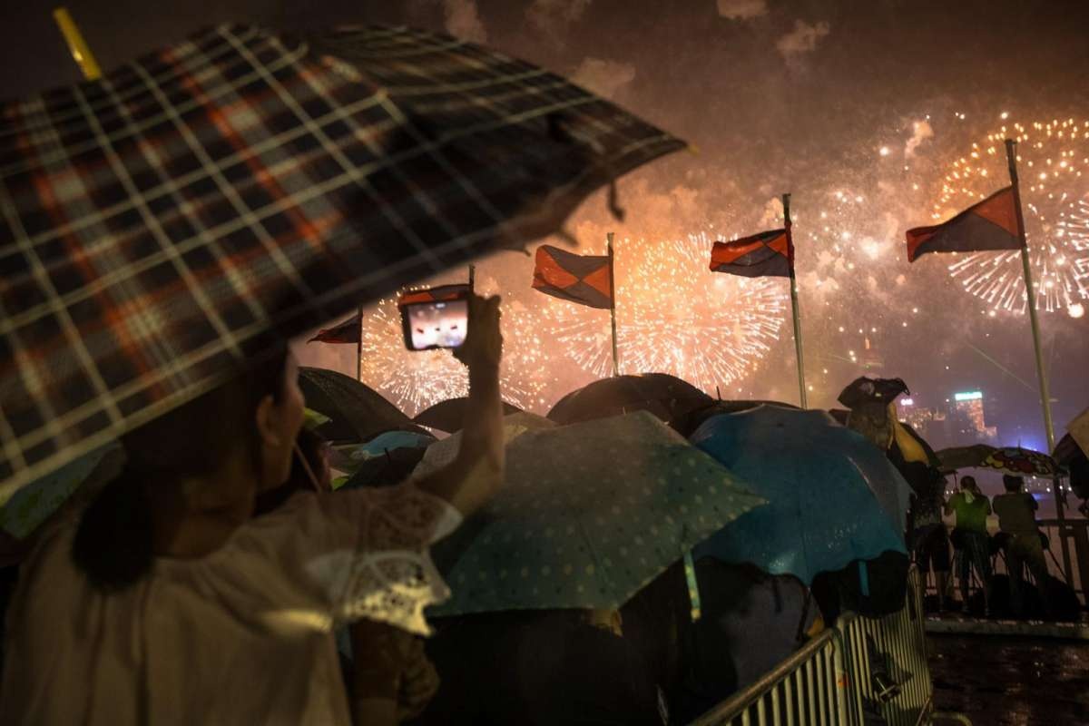 ky niem 20 nam trao tra Hong Kong anh 3