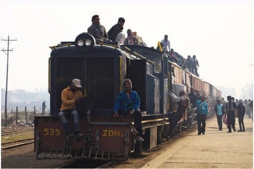 Doan tau noi Nepal va An Do hinh anh