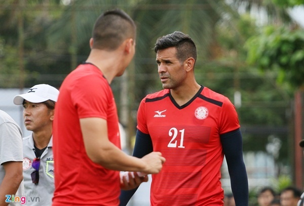 Gonzalo nhap tich,  Vo Gonzalo mang thai,  tien dao cua CLB TPHCM,  Cong Vinh moi Gonzalo anh 1