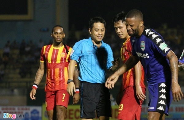 Nam Dinh thanh ly Neil Benjamin,  Thanh ly cau thu U23 Trinidad va Tobago,  sat thu U23 Brazil anh 2