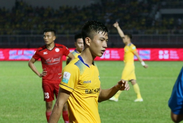 Vang Phan Van Duc khong anh huong den tinh than SLNA hinh anh