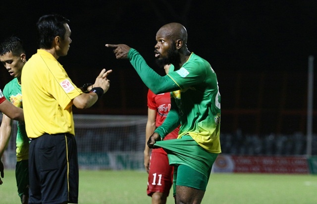 CLB XSKT Can Tho,  CLB TP.HCM,  HLV Toshiya Miura,  V.League 2018 anh 9