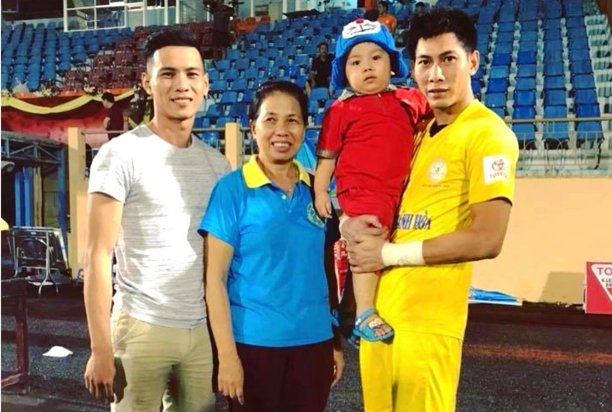 Thu mon Tuan Manh,  Sanna Khanh Hoa BVN,  Worl Cup 1998,  Brazil thua Phap 0-3 1998,  France 98,  Zinedine Zidane danh dau,  Gianluigi Buffon,  duong den World Cup 2018,  World Cup 2018,  World Cup anh 1