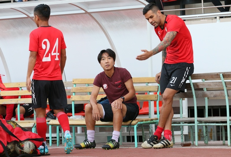 Toshiya Miura,  CLB TP.HCM,  Gonzalo,  Phi Son,  Gustavo Costa,  chan sut Bundesliga,  Huynh Kesley,  V.League,  thi truong chuyen nhuong anh 1