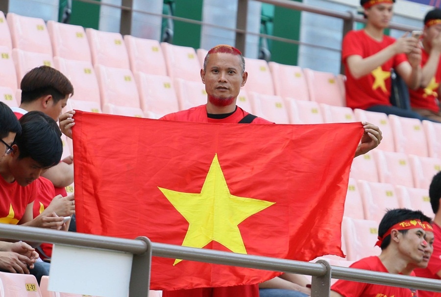 CDV Viet Nam cao dau doc dao di Nga xem World Cup hinh anh