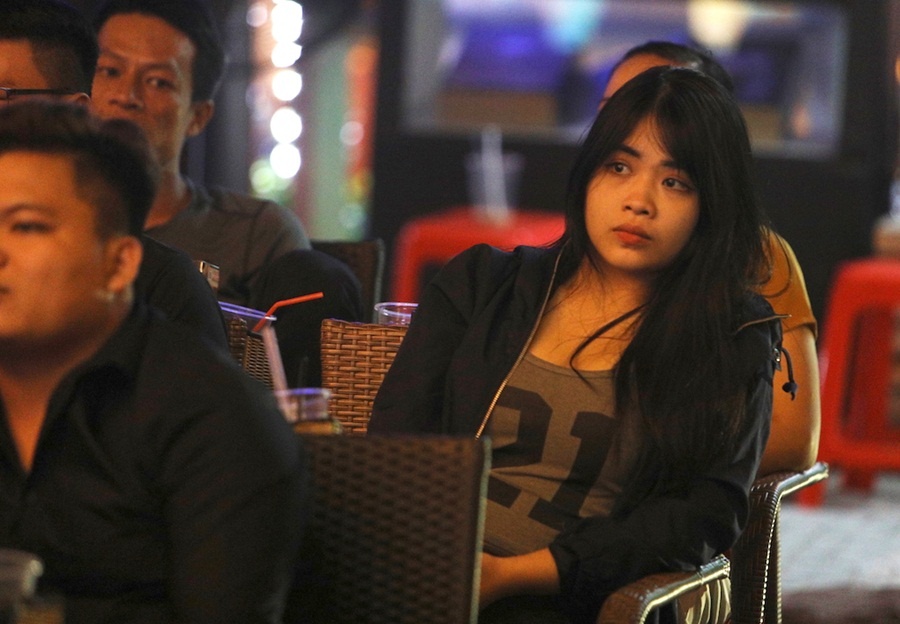 CDV nu xem World Cup,  World Cup 2018,  World Cup,  fan nu,  nguoi yeu xem World Cup,  pho ca phe Sai Gon,  khai mac World Cup,  Nga,  Arab Saudi anh 7