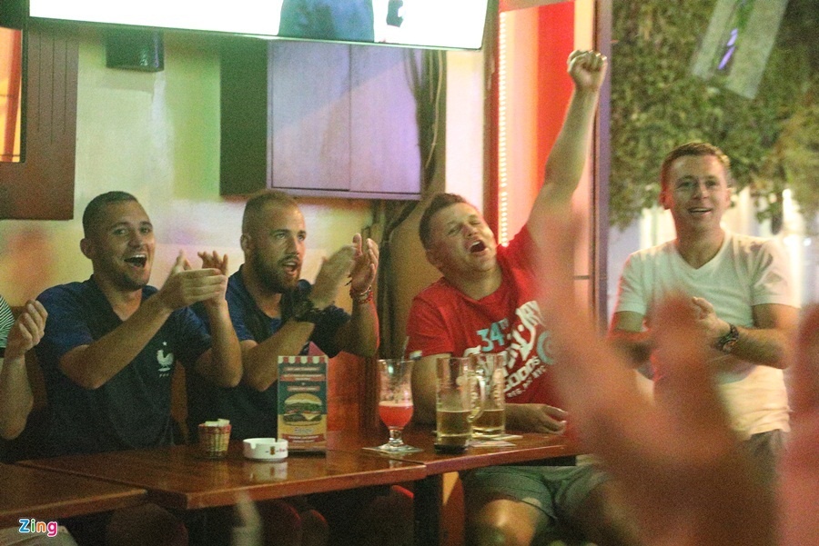 CDV Phap,  Phap,  Australia,  HLV Olympique Lyon,  World Cup 2018,  World Cup,  VAR,  Goalline anh 7