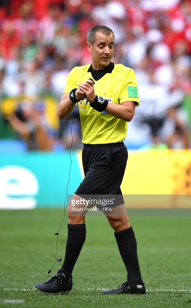 Morocco,  Ronaldo,  VAR,  trong tai VAR,  Mark Geiger,  World Cup 2018,  World Cup,  Cuu trong tai FIFA,  Dinh Van Dung,  mat lien lac VAR anh 1
