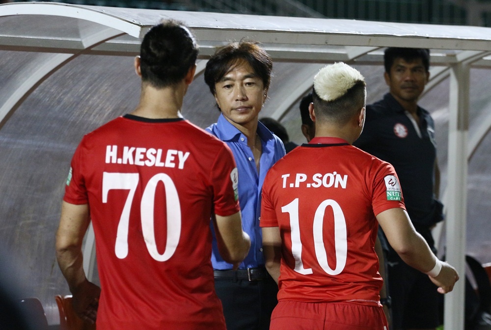 toshiya miura,  clb tp.hcm,  thanh ly hop dong,  v league,  miura,  martin forkel anh 2