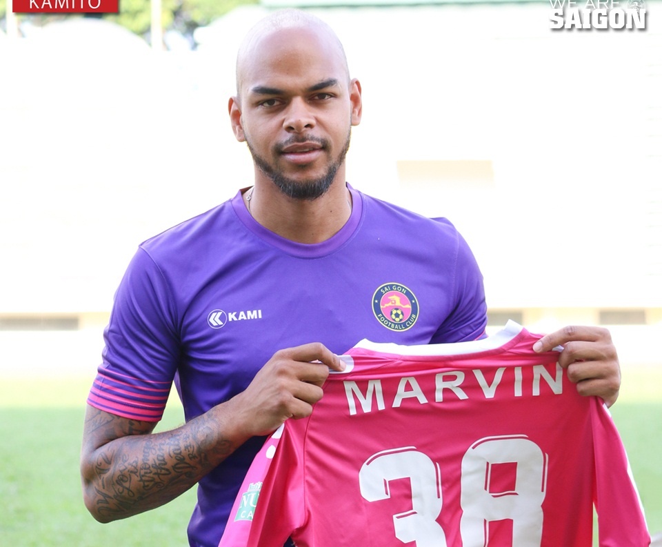 Marvin Ogunjimi,  Dong doi Eden Hazard,  Bi,  CLB Sai Gon,  Sai Gon,  V.League 2018,  Nam Dinh anh 1