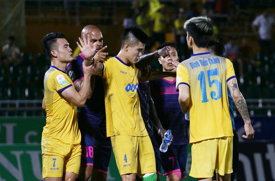 Quoc Phuong,  Le Quoc Phuong,  V.League 2018,  Thanh Hoa,  Sai Gon,  the do,  Ngo Anh Vu,  Omar anh 2