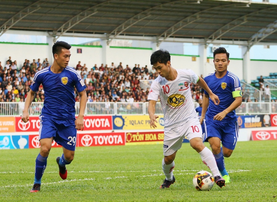 Cong Phuong,  Thu mon Tuan Manh,  CLB Khanh Hoa,  HAGL,  V.League,  Tuan Manh,  Nguyen Cong Phuong anh 1