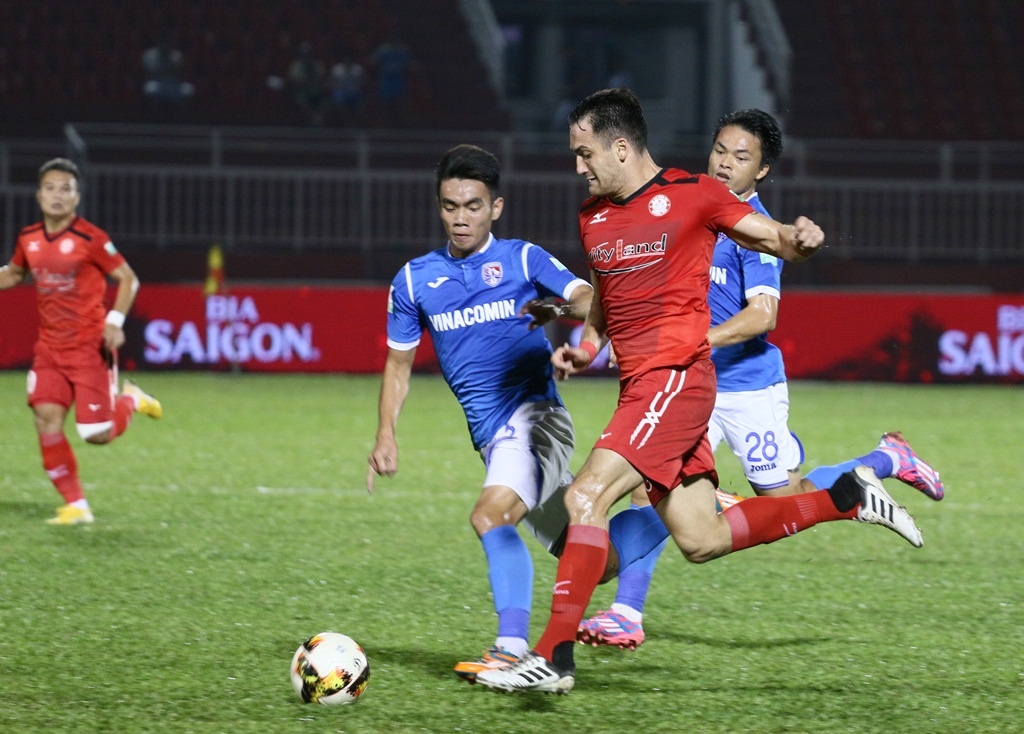 Miura,  Toshiya Miura,  CLB TPHCM,  V.League,  Quang Ninh,  Matias,  non khan,  Messi anh 1