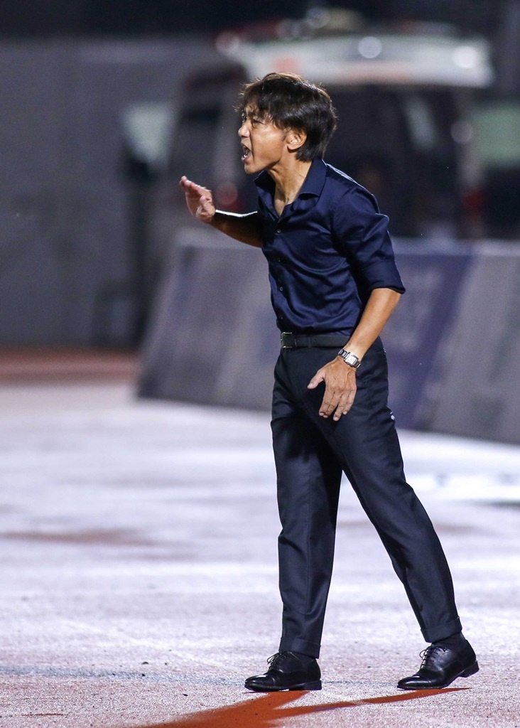 Miura,  Toshiya Miura,  CLB TPHCM,  V.League,  Quang Ninh,  Matias,  non khan,  Messi anh 7