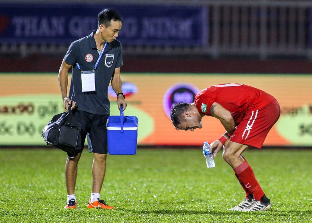 Miura,  Toshiya Miura,  CLB TPHCM,  V.League,  Quang Ninh,  Matias,  non khan,  Messi anh 3