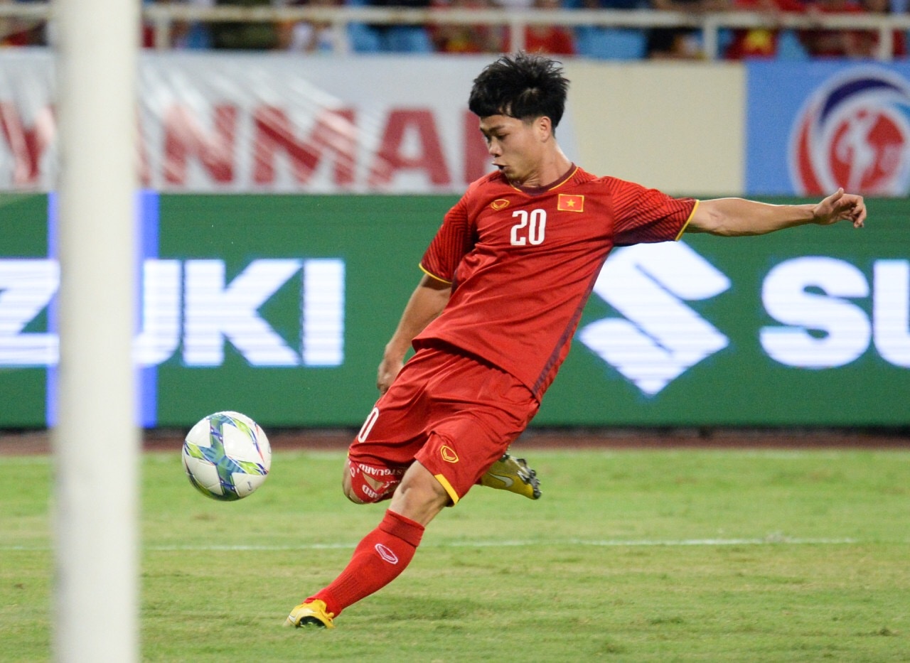 Olympic VN 2-1 Olympic Palestine: Cong Phuong ghi ban va kien tao hinh anh